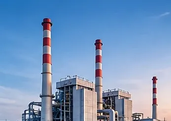 Thermal power plant with chimneys